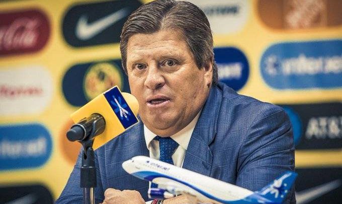 Foto: Cortesía Miguel Herrera descarta la llegada de Sambueza al América