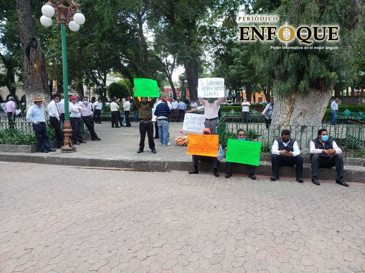 Foto: Rommel Pichardo En Tlaxcala, transportistas de Turismo exigen respuesta para apoyos