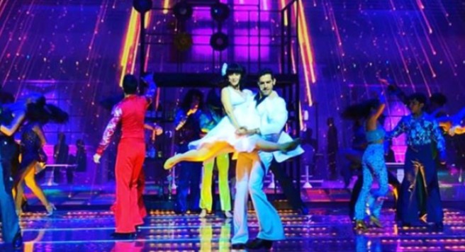 Foto: Cortesía Galán de Televisa desempleado por COVID-19 ahora trabaja sanitizando casas