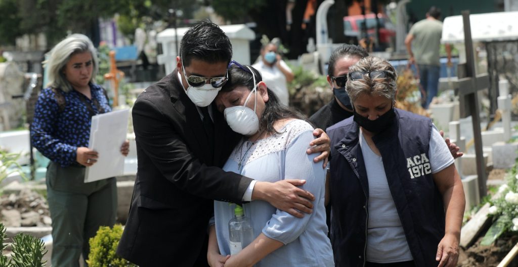 México rebasa las 50 mil muertes por COVID-19