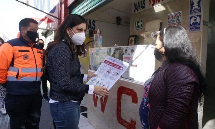 Foto: Cortesía Rivera Vivanco llama a negocios a realizar una reactivación ordenada