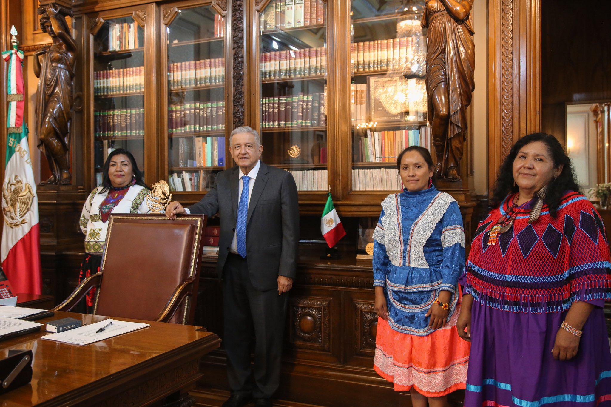 Foto: Cortesía AMLO presenta terna de mujeres indígenas para presidencia del Conapred