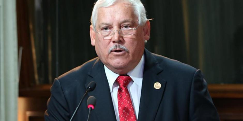 Víctor Villalobos, secretario de Agricultura, da positivo a COVID-19