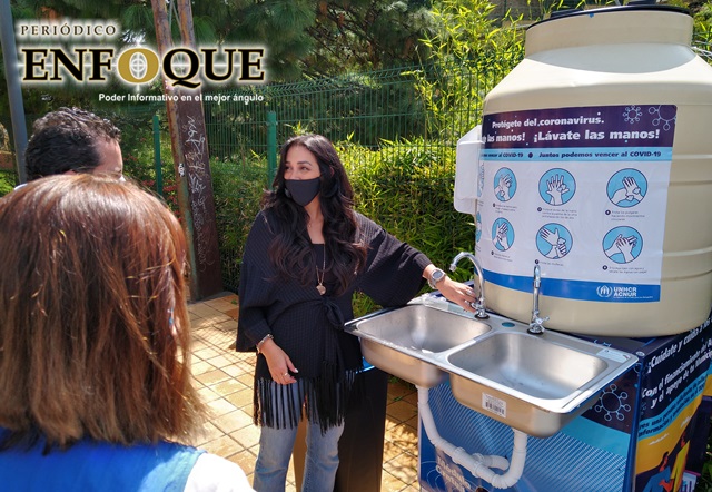 Coloca la ONU y DIF municipal dos lavamanos en San Pedro Cholula