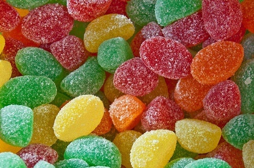 Foto: Cortesía ¡No solo está en tus dulces favoritos! Así utilizan el colorante artificial para estudiar la propagación del COVID-19