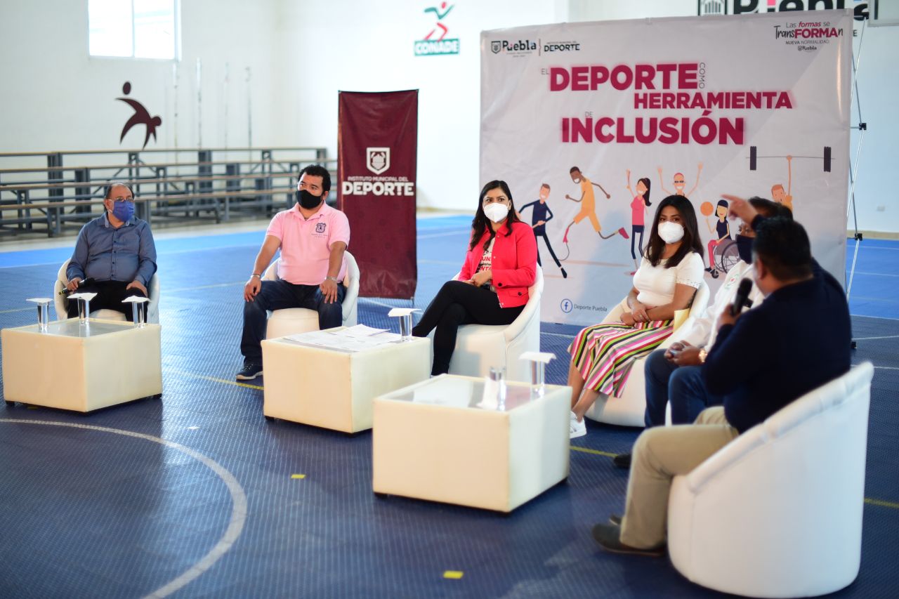 Llama Rivera Vivanco a romper estereotipos con discapacitados