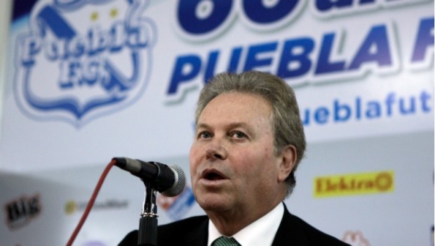 Acusan de lavado a Ricardo Henaine, ex dueño del Puebla y a líder del Partido Verde