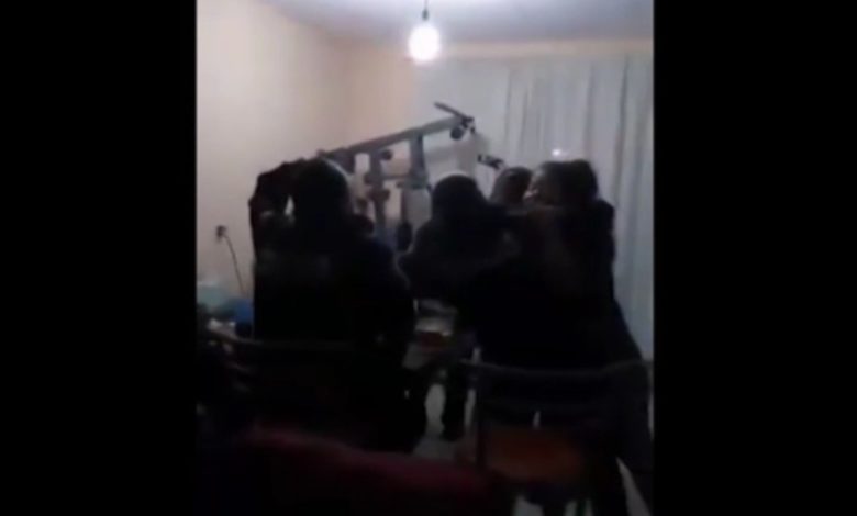 Foto: Cortesía Policías ebrios realizan disparos al aire durante una fiesta en Michoacán (Video)