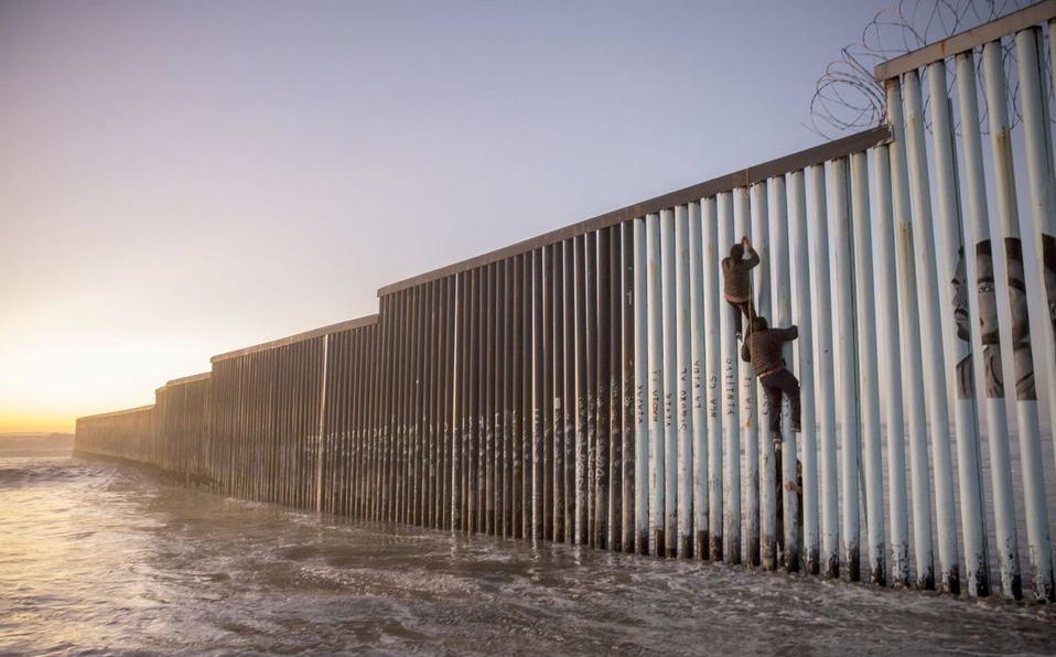 Foto: Cortesía Tema del muro nunca se trata con Trump porque no lo consideramos un asunto amigable: AMLO