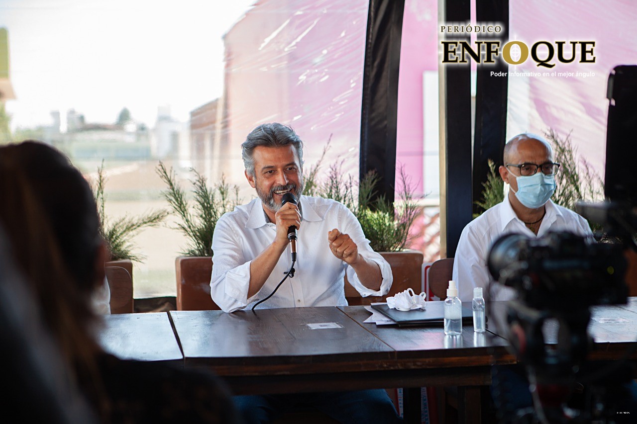 Foto: Cortesía Inicia Sandoval de la Fuente recolección de firmas para su candidatura como independiente