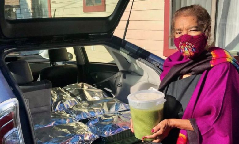 Foto: Cortesía Mujer de 73 años regala tamales a médicos que le salvaron la vida del COVID-19