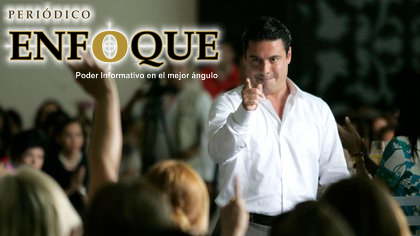 Foto: Cortesía Entérate.  Detienen a dos mujeres acusadas de modificar la escena del asesinato del exgobernador de Jalisco.