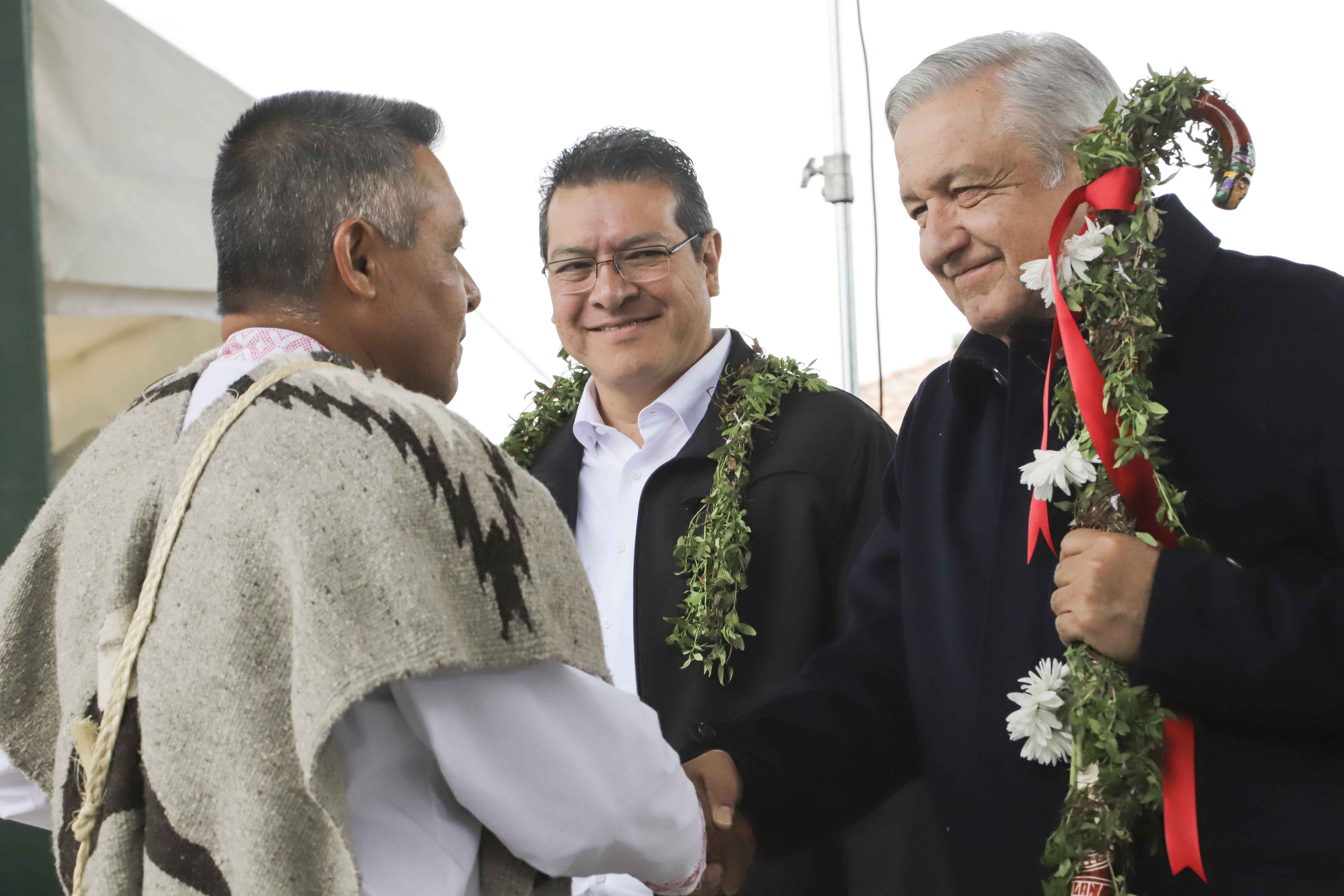 Presidente AMLO destaca buena relación con Gobernador Marco Mena