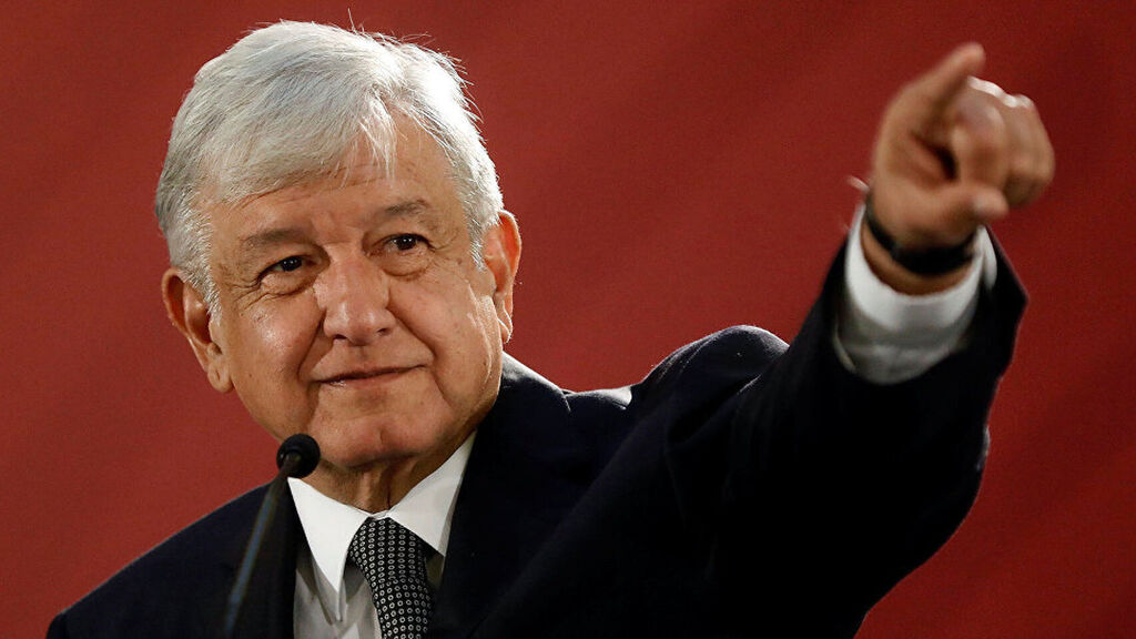 Foto: Cortesía Me dejo de llamar Andrés Manuel si no terminamos Santa Lucía el 21 de marzo de 2022: AMLO