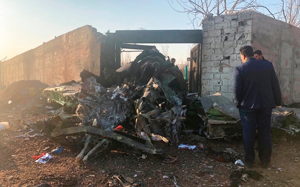 Irán niega que uno de sus misiles impactara contra avión de pasajeros en Teherán