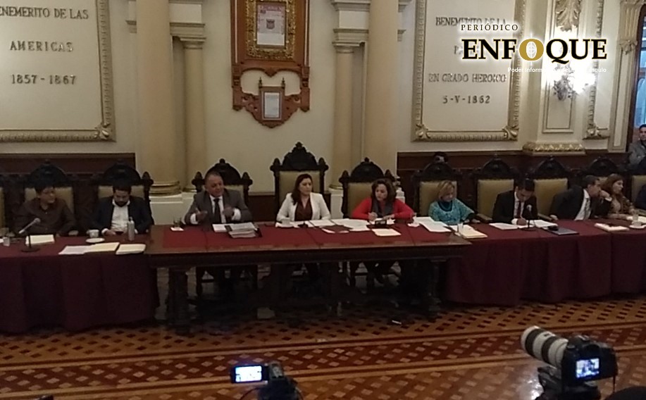 Foto: César Valdez Cabildo poblano aprueba matrimonio igualitario en juntas auxiliares