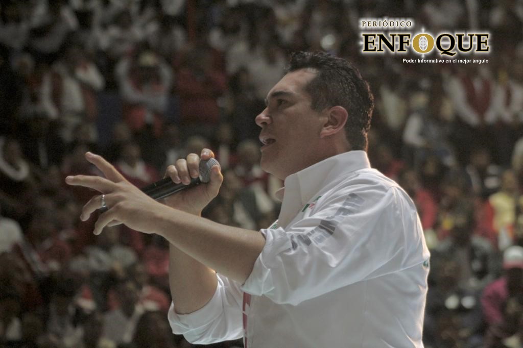 Foto: Rommel Pichardo "Morena es un ave de paso, nació ayer, gobierna hoy y se irá mañana" : AMC