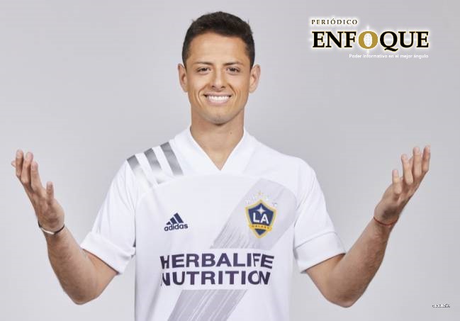 Foto: Cortesía Entre lágrimas, Chicharito le avisó a sus papás que se iba a LA Galaxy (Video)