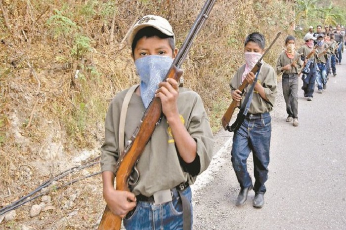 Foto: Cortesía Policías comunitarias reclutan a niños para defenderse del crimen en Guerrero