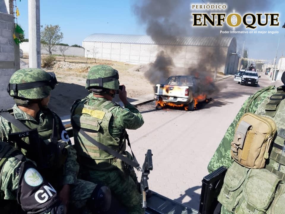 Foto: Rommel Pichardo Pobladores queman patrulla de Ferrosur, en Huamantla