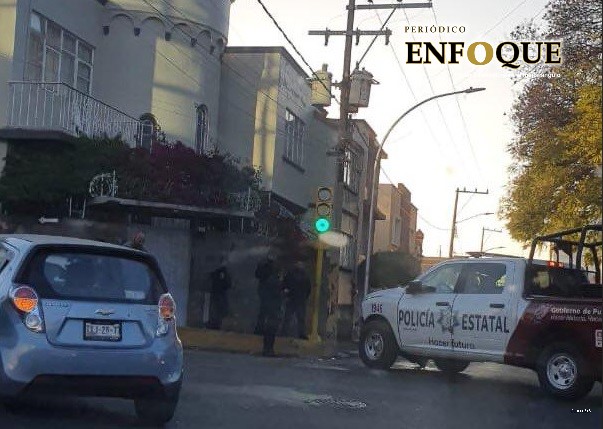 Foto: Cortesía Una patrulla de la Policía Estatal de Puebla chocó con un auto particular
