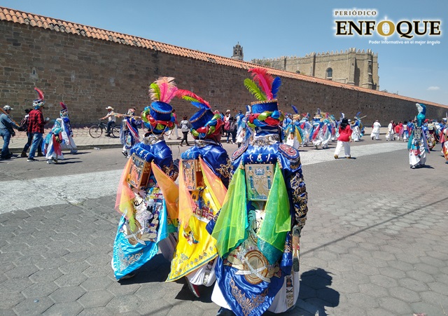 Realizan Martes de Carnaval en Huejotzingo, donde la pólvora reina 