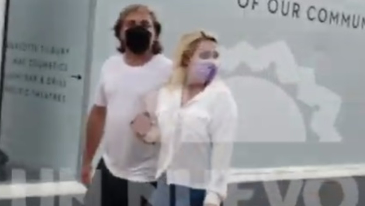 Foto: Cortesía Cristian Castro huye despavorido al ver a paparazzo y abandona a chica con la que cenó