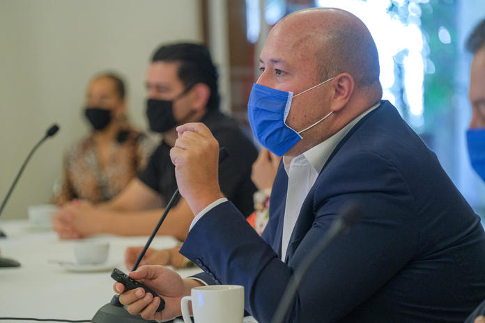 Foto: Cortesía Gobierno de Jalisco donará 7.5 mdp para la compra de medicamentos oncológicos