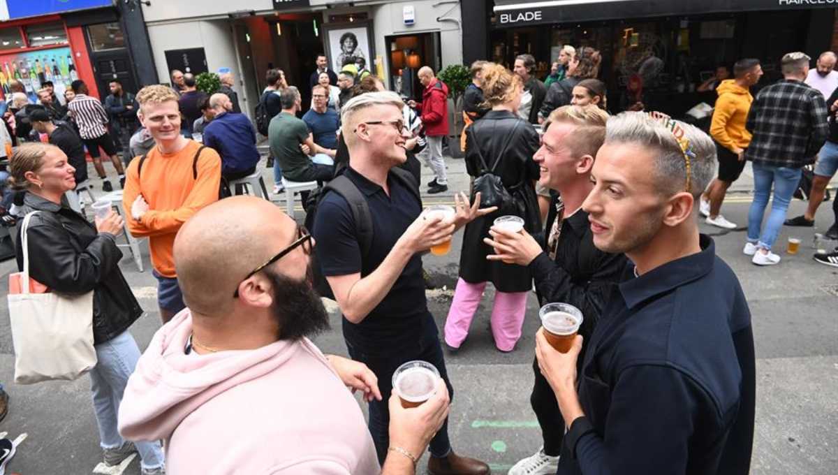 Foto: Cortesía “Todo quedó fuera de control”, reapertura de bares en Inglaterra provoca temor por rebrote COVID-19