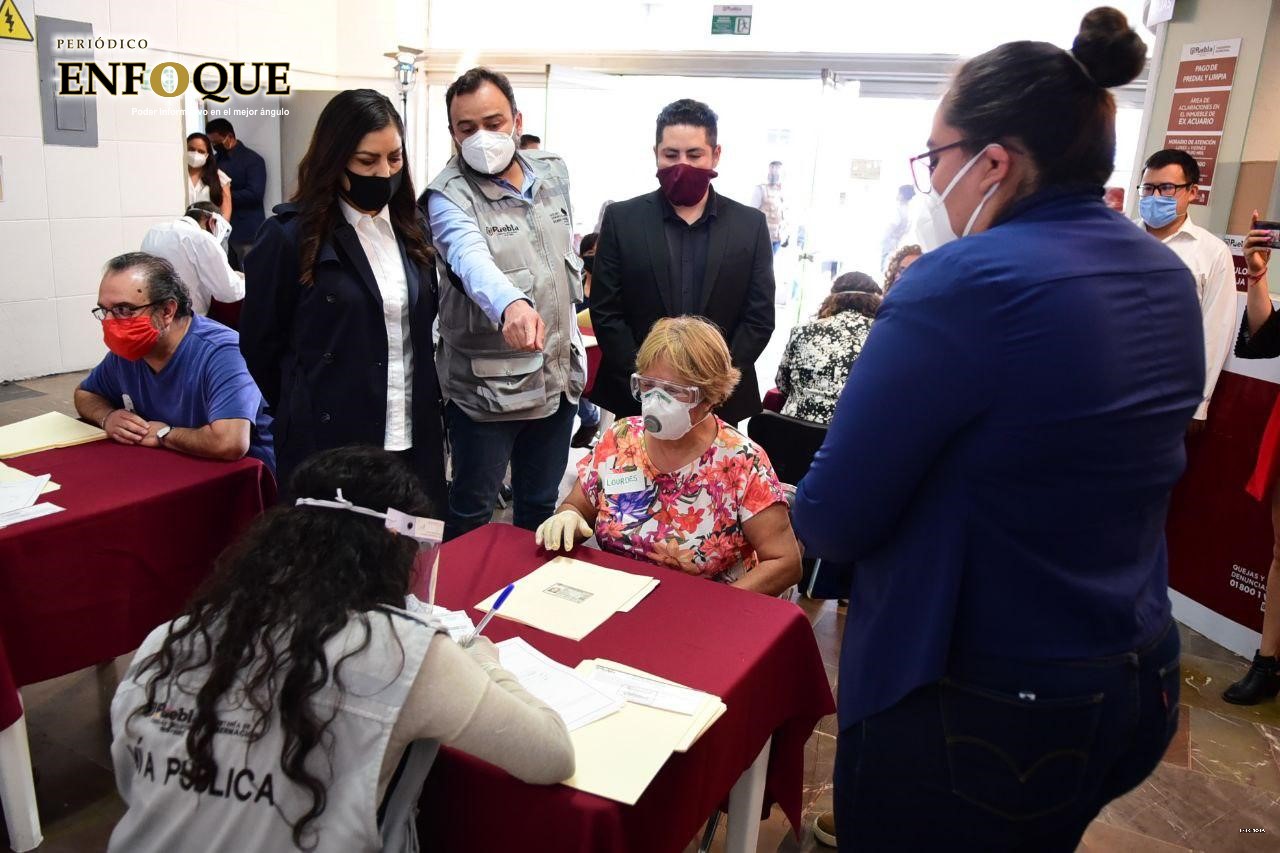 Foto: Cortesía Ayuntamiento entrega apoyos a comerciantes y artesanos de Mercados Temporales