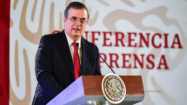 Protocolos y resultados apuntan a que habría vacuna contra el COVID-19 este año, afirma Ebrard