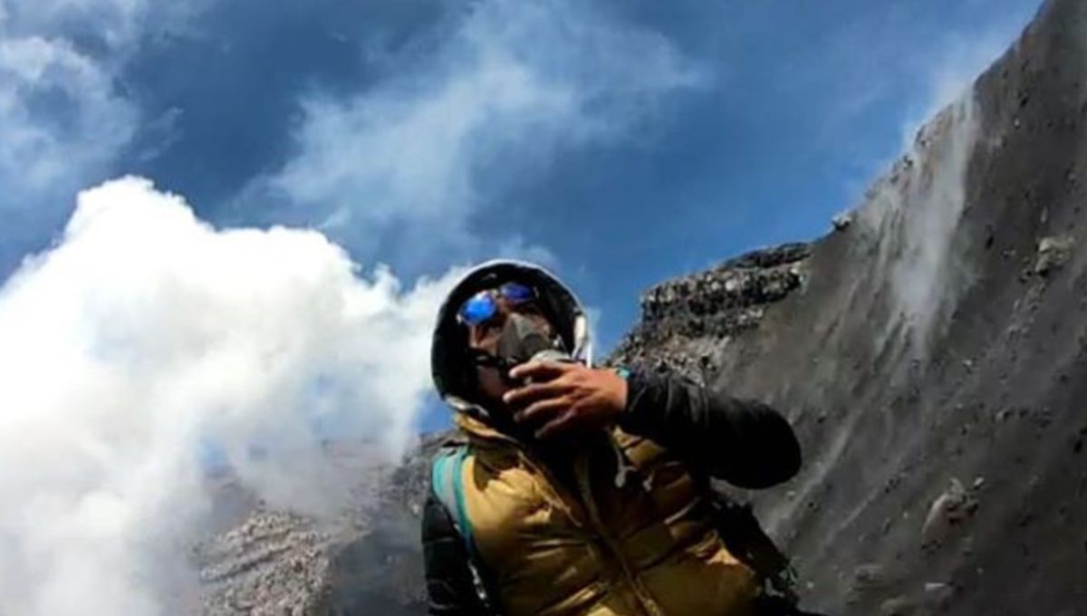 Foto: Cortesía YouTuber arriesga la vida para tomar video del cráter del Popocatépetl
