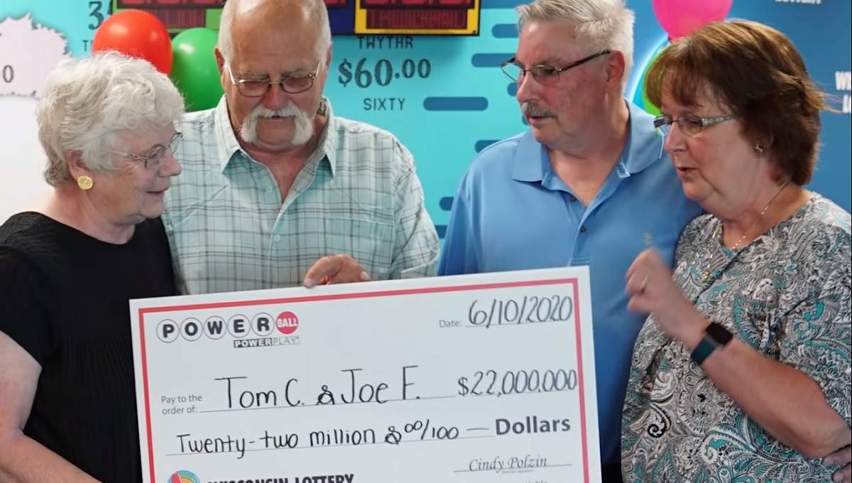 Foto: Cortesía Prueba de amistad: Hombre gana la lotería y divide el premio con su amigo