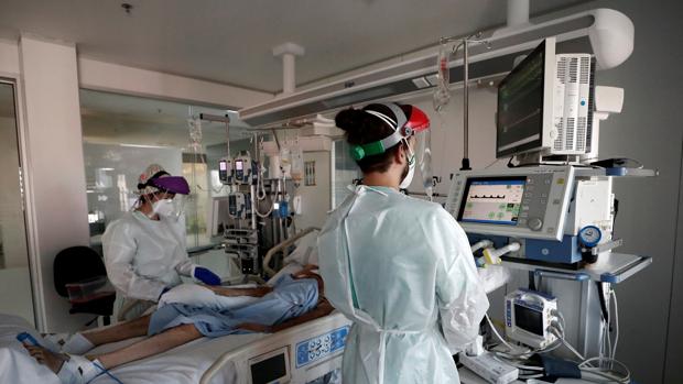 Foto: Cortesía Atenderse por COVID-19 en un hospital privado le costó a Juan 20 años de su sueldo