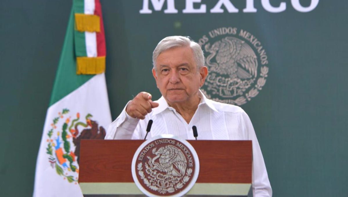 Foto: Cortesía AMLO “toca madera” para que no se cumpla pronóstico de 35 mil muertes por COVID-19