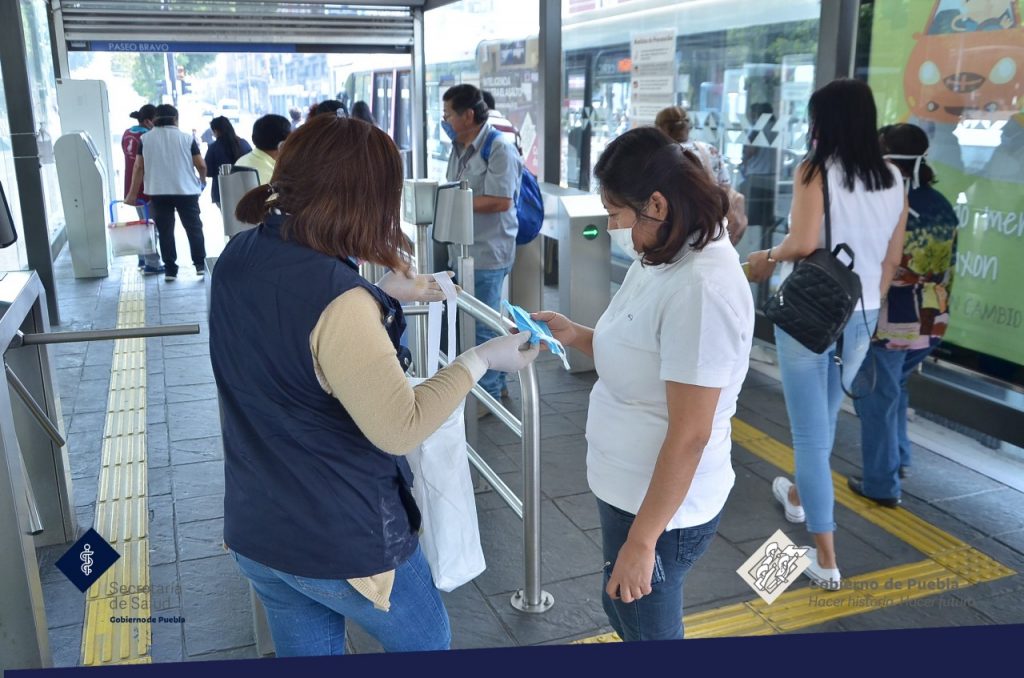 Foto: Cortesía Concluye entrega de 5 mil kits de sanitización a usuarios del transporte RUTA