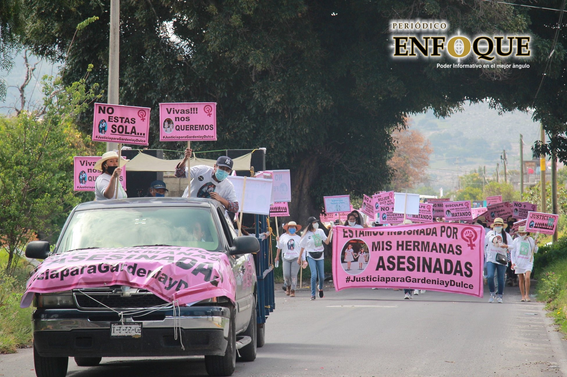 Foto: Cortesía Marchan en Acajete para exigir justicia por el feminicidio de Gardenia y Dulce