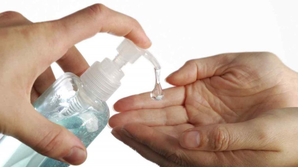 Foto: Cortesía 'Como si fuera tequila': penales de Morelos se quedan sin gel antibacterial porque reos se lo toman