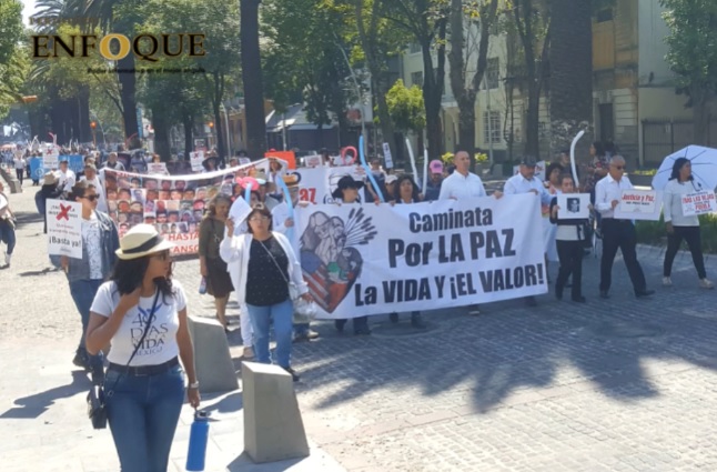 Foto: César Valdez Encabezan Bryan y Adrián LeBarón marcha por la paz en Puebla (Video)