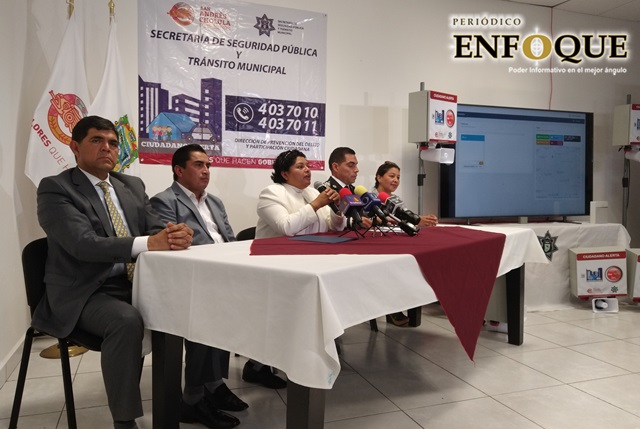 Foto: Omar Sánchez Presenta Karina Pérez app para reportar emergencias en San Andrés Cholula
