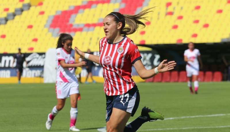 Jugadora de Chivas Femenil denuncia acoso por su físico
