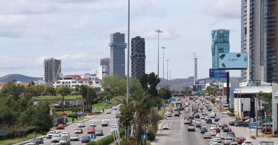 Foto: Cortesía Un deceso y dos personas lesionadas fueron el resultado de persecución en Vía Atlixcayotl