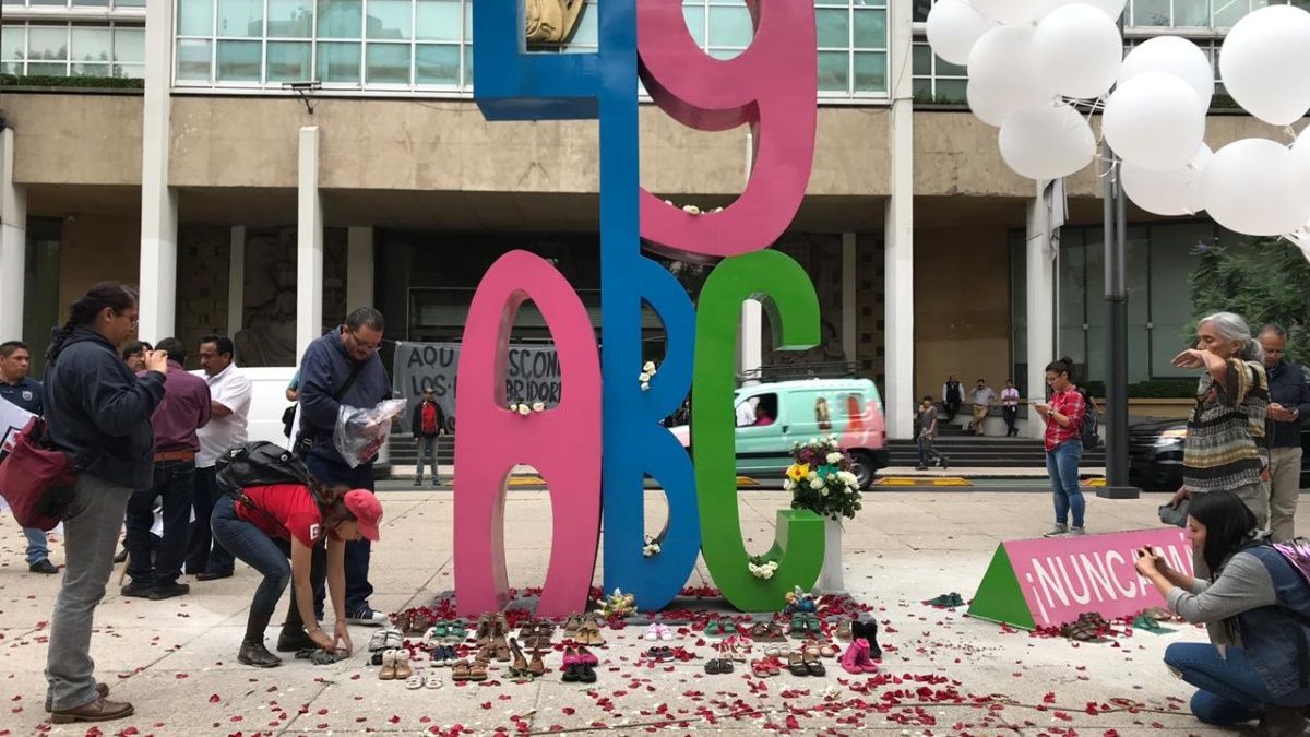 Foto: Cortesía Justicia, AMLO decreta pensión vitalicia para víctimas del caso Guardería ABC