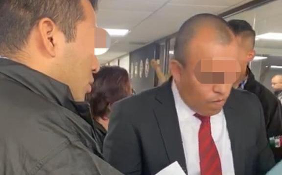 Foto: Cortesía Detienen a jefe de la AIC por presunta tortura en caso Ayotzinapa