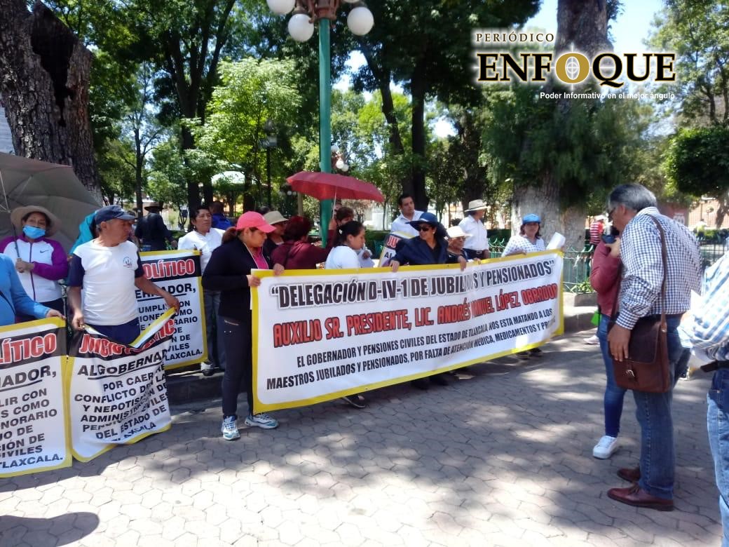 Foto: Rommel Pichardo Por desabasto de medicamentos se manifiestan en Tlaxcala