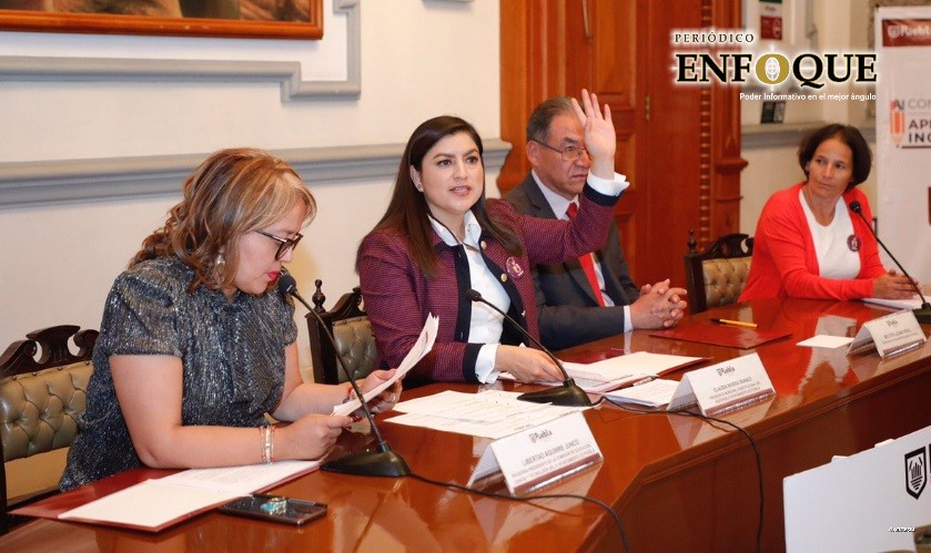 Foto: Cortesía Rivera Vivanco instruye descanso a empleados mayores, embarazadas y enfermos crónicos