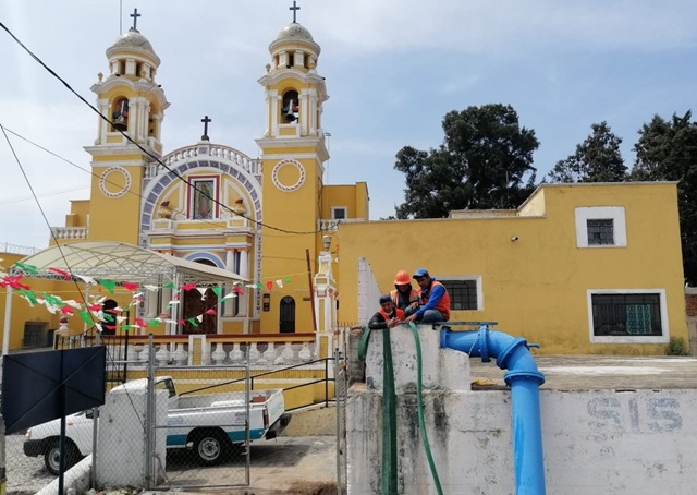 Realizan mantenimiento de tanques elevados de San Pedro Cholula 