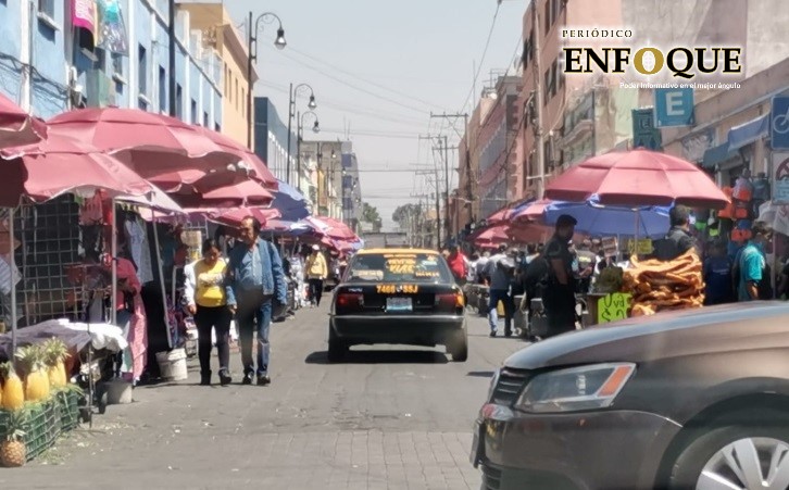 Foto: César Valdez Ambulantes poblanos ignoran cuarentena por coronavirus (Video)