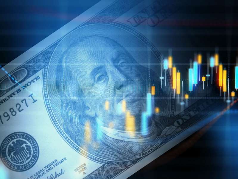 Dólar baja, ronda los $25