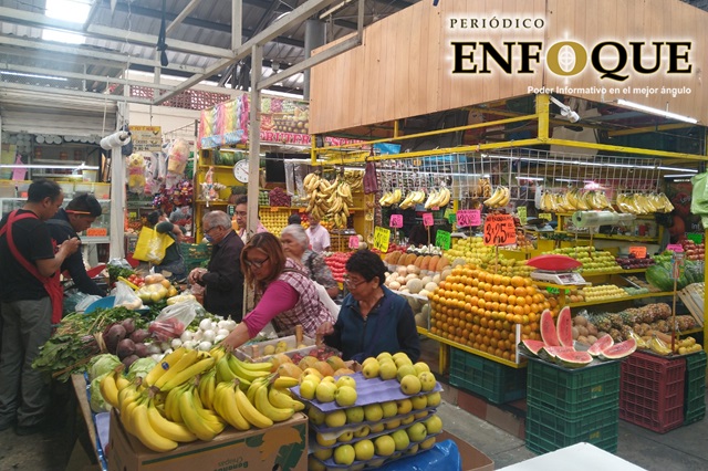 Foto: Omar Sánchez Baja afluencia de personas en mercado de San Pedro Cholula durante Covid-19